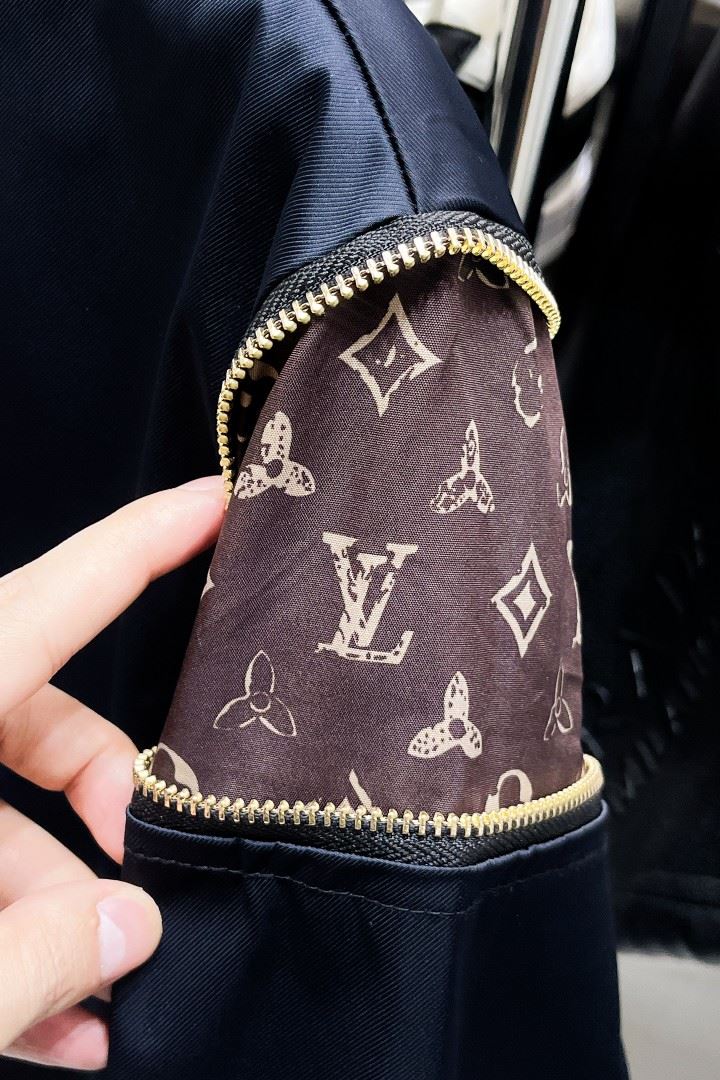 Louis Vuitton Outwear